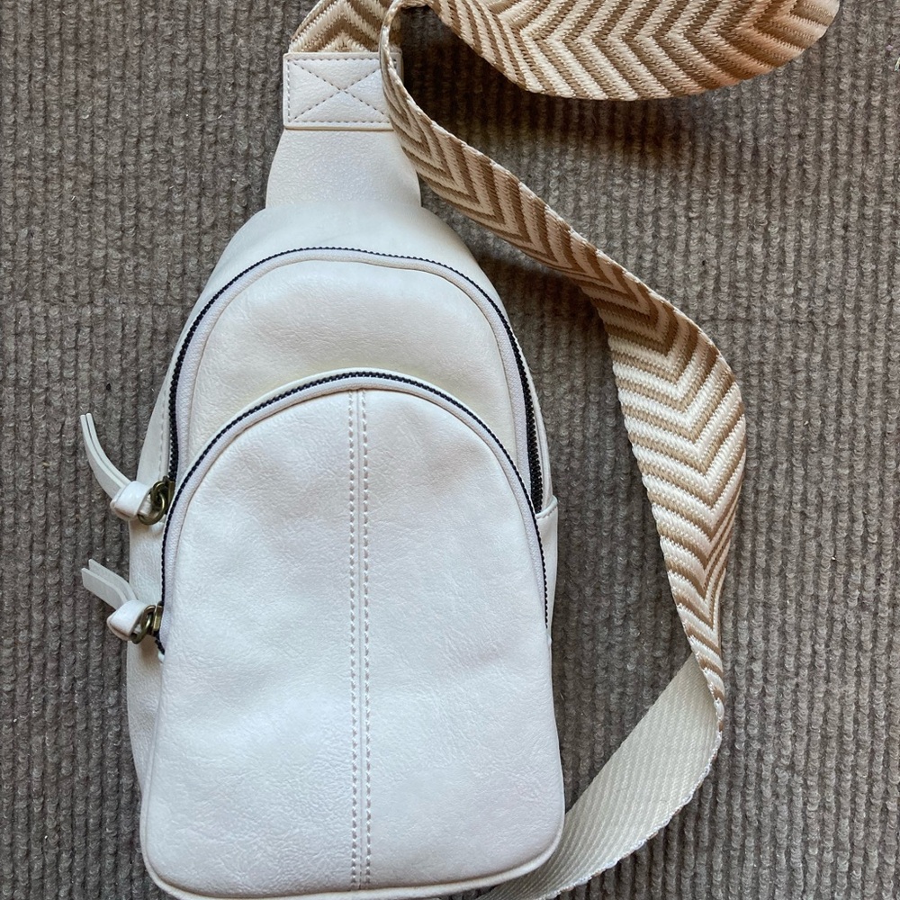 Sonoma Good For Life Beige Tan Faux Leather Shoulder Bag Purse Backpack Zip Top